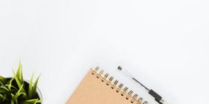 cahier et stylo